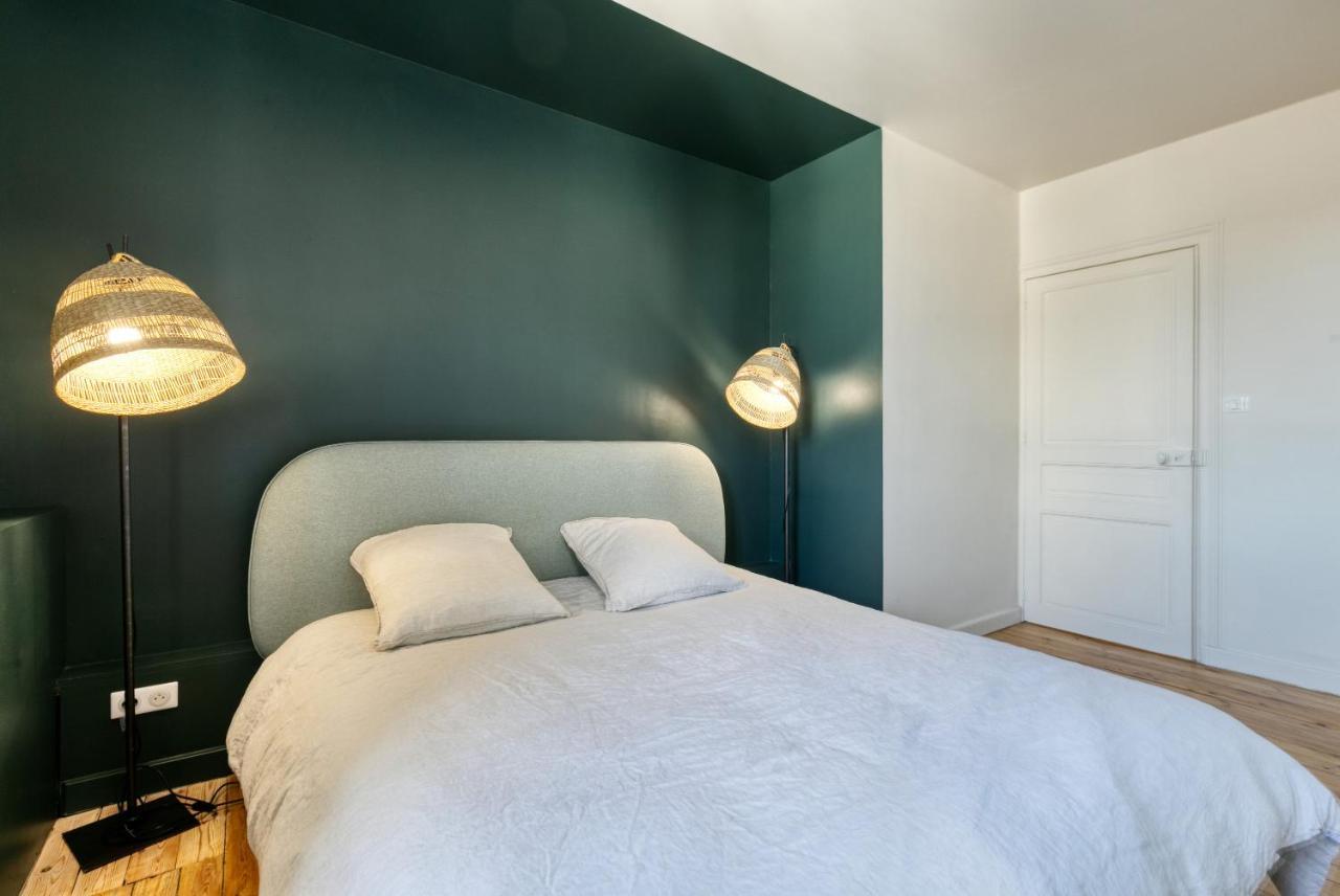 Superbe Appartement Bord De Mer Порнише Экстерьер фото
